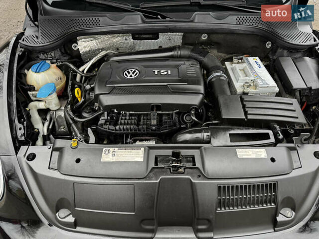 Черный Фольксваген Битл, объемом двигателя 1.8 л и пробегом 194 тыс. км за 12500 $, фото 35 на Automoto.ua