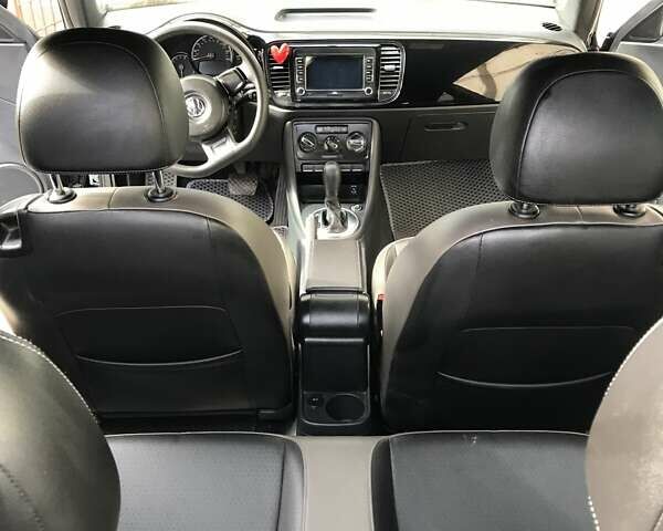 Черный Фольксваген Битл, объемом двигателя 1.8 л и пробегом 167 тыс. км за 9200 $, фото 5 на Automoto.ua