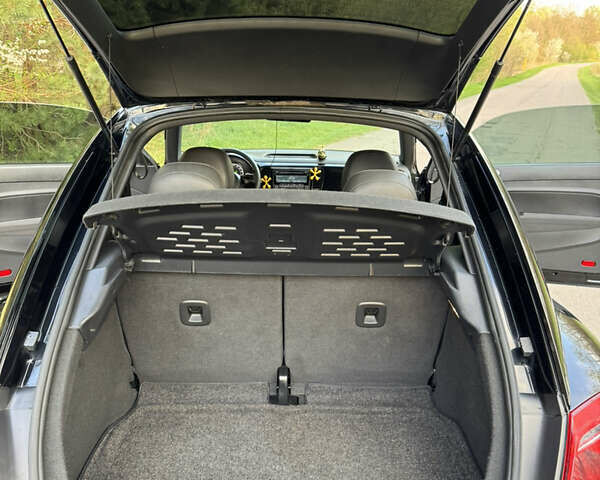 Черный Фольксваген Битл, объемом двигателя 1.8 л и пробегом 180 тыс. км за 8750 $, фото 11 на Automoto.ua