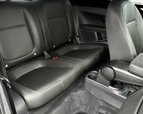 Черный Фольксваген Битл, объемом двигателя 1.8 л и пробегом 194 тыс. км за 12500 $, фото 19 на Automoto.ua