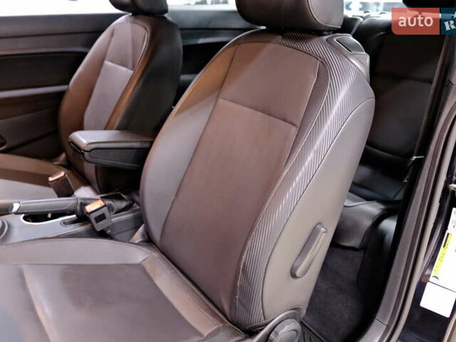 Чорний Фольксваген Бітл, об'ємом двигуна 1.8 л та пробігом 109 тис. км за 8900 $, фото 23 на Automoto.ua