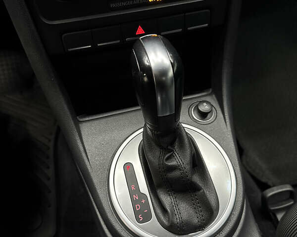 Черный Фольксваген Битл, объемом двигателя 1.8 л и пробегом 56 тыс. км за 12300 $, фото 10 на Automoto.ua