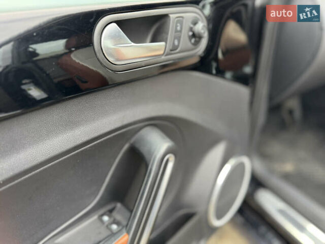 Черный Фольксваген Битл, объемом двигателя 1.8 л и пробегом 96 тыс. км за 12900 $, фото 14 на Automoto.ua