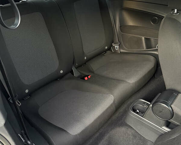 Черный Фольксваген Битл, объемом двигателя 1.78 л и пробегом 62 тыс. км за 13999 $, фото 10 на Automoto.ua