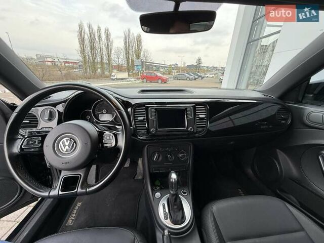 Черный Фольксваген Битл, объемом двигателя 2 л и пробегом 81 тыс. км за 13500 $, фото 10 на Automoto.ua