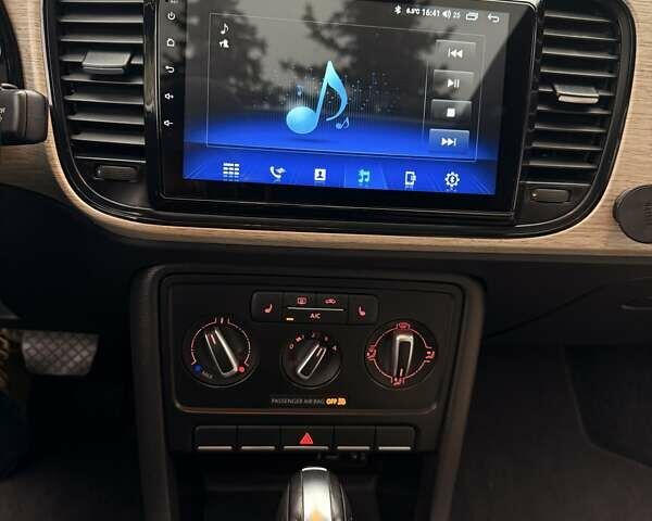 Черный Фольксваген Битл, объемом двигателя 1.98 л и пробегом 63 тыс. км за 17000 $, фото 6 на Automoto.ua