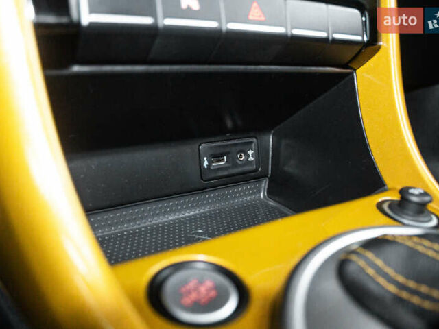 Черный Фольксваген Битл, объемом двигателя 1.98 л и пробегом 68 тыс. км за 16300 $, фото 26 на Automoto.ua