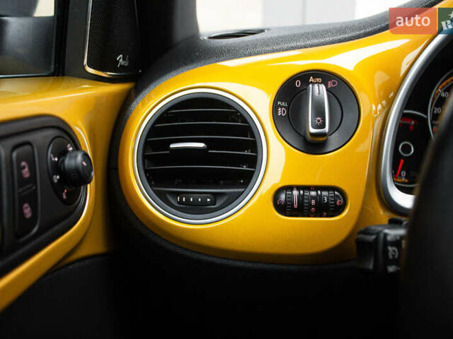 Черный Фольксваген Битл, объемом двигателя 1.98 л и пробегом 68 тыс. км за 16300 $, фото 35 на Automoto.ua