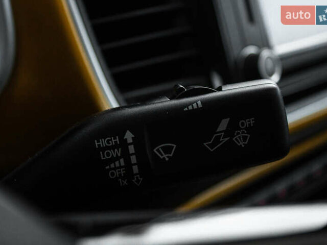 Черный Фольксваген Битл, объемом двигателя 1.98 л и пробегом 68 тыс. км за 16300 $, фото 32 на Automoto.ua