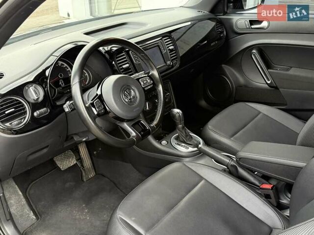 Черный Фольксваген Битл, объемом двигателя 2 л и пробегом 81 тыс. км за 13500 $, фото 9 на Automoto.ua