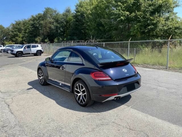 Черный Фольксваген Битл, объемом двигателя 2 л и пробегом 43 тыс. км за 8500 $, фото 4 на Automoto.ua