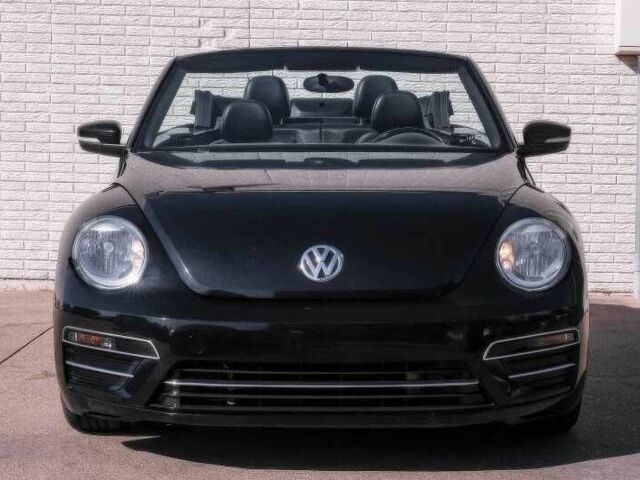 Черный Фольксваген Битл, объемом двигателя 2 л и пробегом 88 тыс. км за 8000 $, фото 1 на Automoto.ua