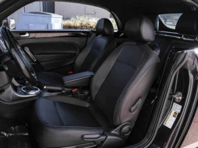 Черный Фольксваген Битл, объемом двигателя 2 л и пробегом 88 тыс. км за 8000 $, фото 17 на Automoto.ua