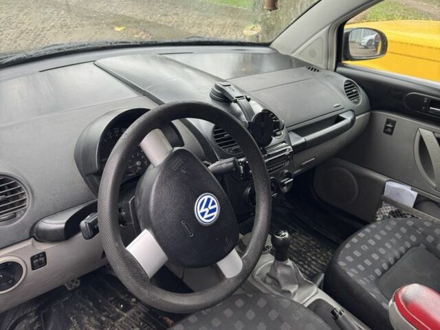 Черный Фольксваген Битл, объемом двигателя 1.9 л и пробегом 339 тыс. км за 3999 $, фото 3 на Automoto.ua