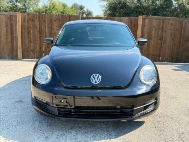 Черный Фольксваген Битл, объемом двигателя 1.8 л и пробегом 70 тыс. км за 5400 $, фото 1 на Automoto.ua