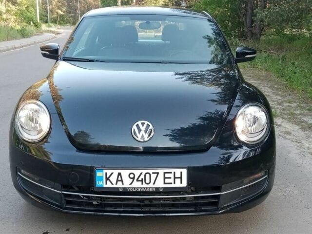 Черный Фольксваген Битл, объемом двигателя 2 л и пробегом 49 тыс. км за 15000 $, фото 4 на Automoto.ua