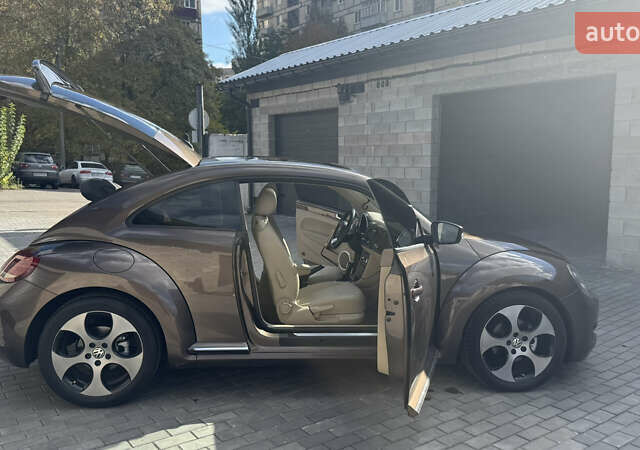 Коричневий Фольксваген Бітл, об'ємом двигуна 2.48 л та пробігом 95 тис. км за 12000 $, фото 18 на Automoto.ua
