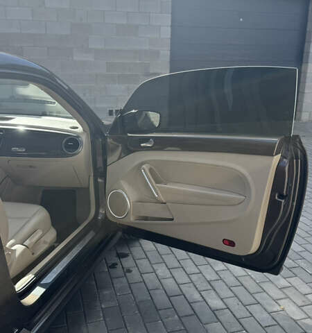 Коричневий Фольксваген Бітл, об'ємом двигуна 2.48 л та пробігом 95 тис. км за 12000 $, фото 15 на Automoto.ua