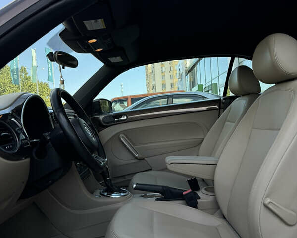 Коричневый Фольксваген Битл, объемом двигателя 1.8 л и пробегом 133 тыс. км за 9900 $, фото 16 на Automoto.ua