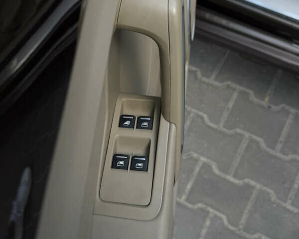 Коричневый Фольксваген Битл, объемом двигателя 1.8 л и пробегом 133 тыс. км за 9900 $, фото 7 на Automoto.ua