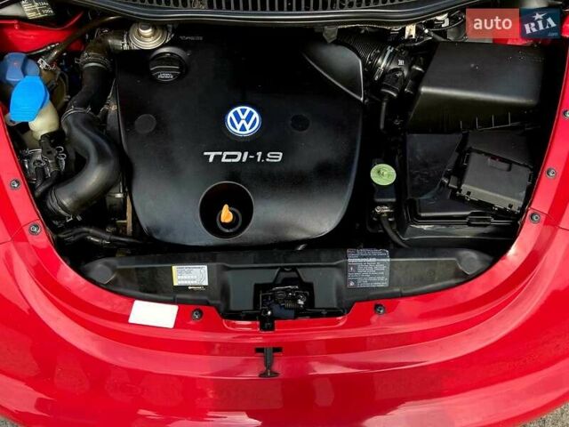 Красный Фольксваген Битл, объемом двигателя 1.9 л и пробегом 325 тыс. км за 4100 $, фото 8 на Automoto.ua