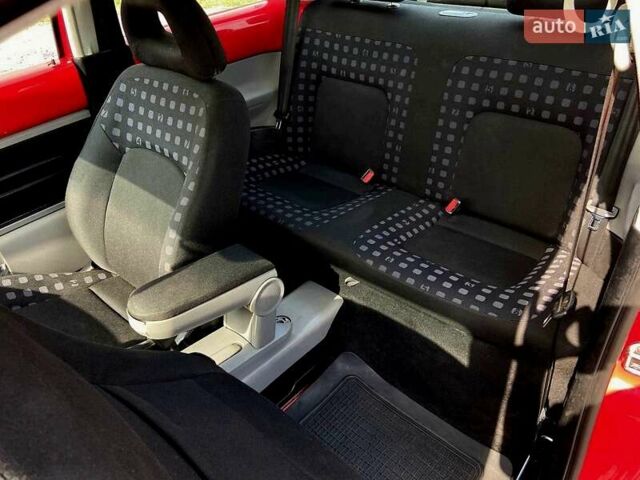 Красный Фольксваген Битл, объемом двигателя 1.9 л и пробегом 325 тыс. км за 4100 $, фото 13 на Automoto.ua