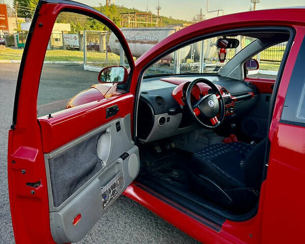 Красный Фольксваген Битл, объемом двигателя 1.9 л и пробегом 283 тыс. км за 2999 $, фото 10 на Automoto.ua