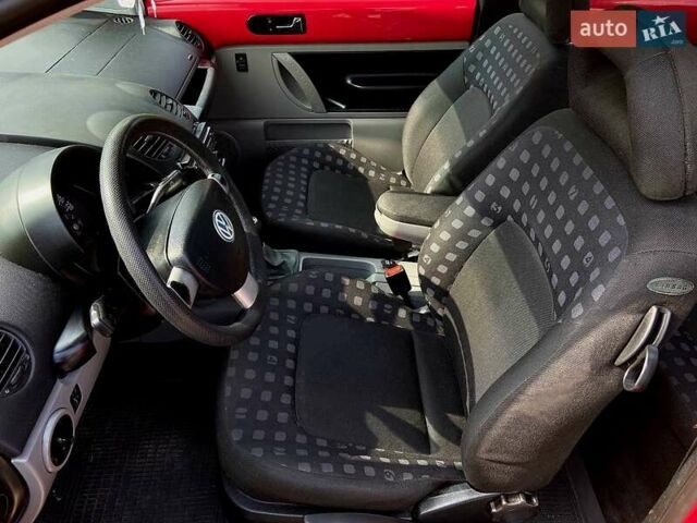 Красный Фольксваген Битл, объемом двигателя 1.9 л и пробегом 325 тыс. км за 4100 $, фото 12 на Automoto.ua
