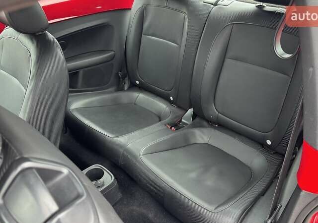 Красный Фольксваген Битл, объемом двигателя 2.48 л и пробегом 193 тыс. км за 8500 $, фото 14 на Automoto.ua