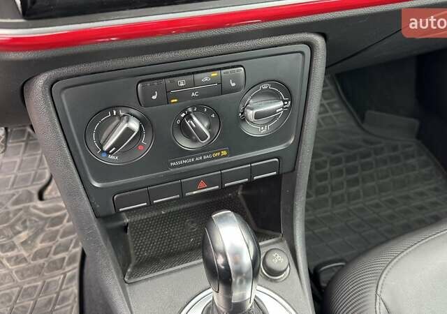 Красный Фольксваген Битл, объемом двигателя 2.48 л и пробегом 193 тыс. км за 8500 $, фото 18 на Automoto.ua