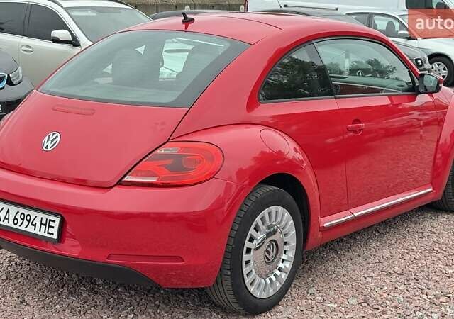 Красный Фольксваген Битл, объемом двигателя 2.48 л и пробегом 193 тыс. км за 8500 $, фото 5 на Automoto.ua