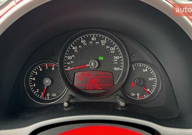 Красный Фольксваген Битл, объемом двигателя 2.48 л и пробегом 193 тыс. км за 8500 $, фото 16 на Automoto.ua