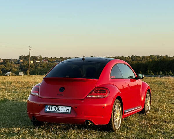 Красный Фольксваген Битл, объемом двигателя 1.98 л и пробегом 169 тыс. км за 11000 $, фото 3 на Automoto.ua