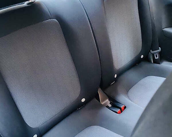 Червоний Фольксваген Бітл, об'ємом двигуна 1.8 л та пробігом 136 тис. км за 11500 $, фото 5 на Automoto.ua