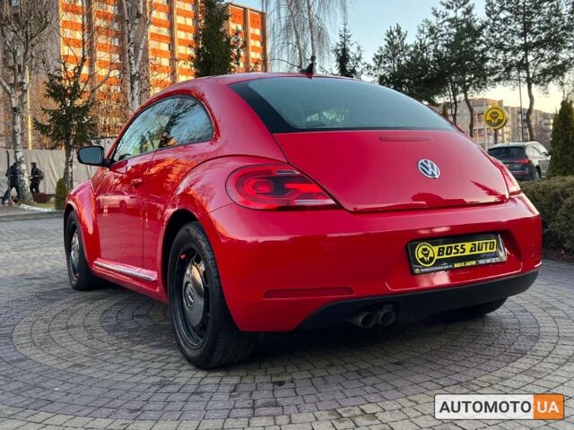 Красный Фольксваген Битл, объемом двигателя 1.8 л и пробегом 133 тыс. км за 11500 $, фото 4 на Automoto.ua