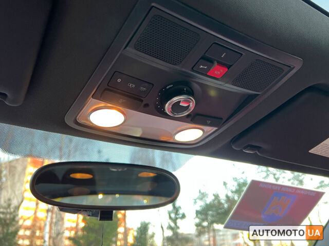 Красный Фольксваген Битл, объемом двигателя 1.8 л и пробегом 133 тыс. км за 11500 $, фото 20 на Automoto.ua