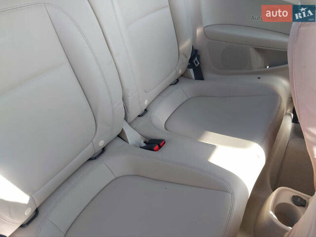 Червоний Фольксваген Бітл, об'ємом двигуна 2 л та пробігом 49 тис. км за 8100 $, фото 10 на Automoto.ua