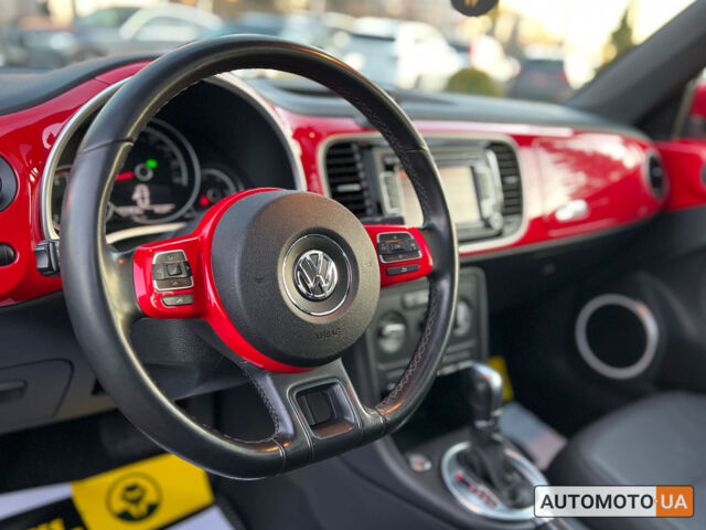 Красный Фольксваген Битл, объемом двигателя 1.8 л и пробегом 133 тыс. км за 11500 $, фото 16 на Automoto.ua