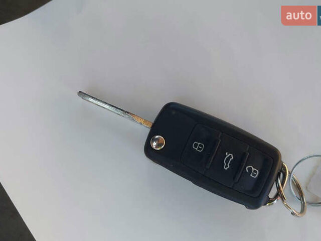 Червоний Фольксваген Бітл, об'ємом двигуна 2 л та пробігом 49 тис. км за 8100 $, фото 15 на Automoto.ua