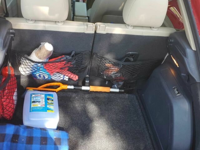 Красный Фольксваген Битл, объемом двигателя 2 л и пробегом 68 тыс. км за 12000 $, фото 3 на Automoto.ua