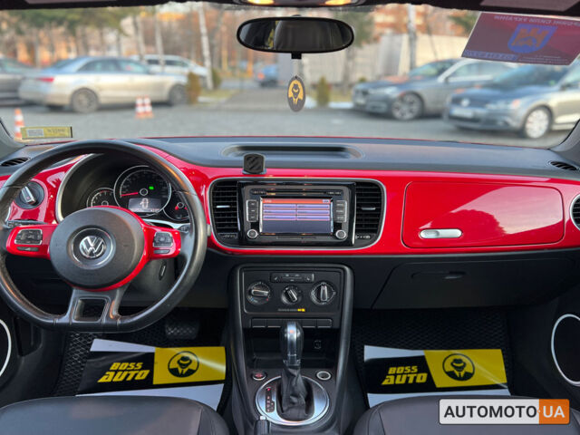 Красный Фольксваген Битл, объемом двигателя 1.8 л и пробегом 133 тыс. км за 11500 $, фото 12 на Automoto.ua