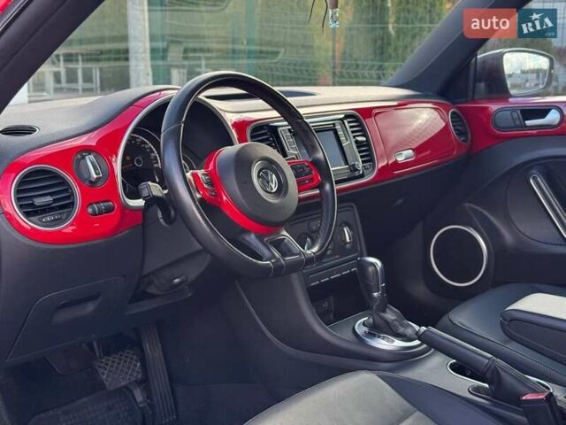 Фольксваген Бітл 2016 у Києві на Automoto.ua Червоний Фольксваген Бітл, об'ємом двигуна 1.8 л та пробігом 126 тис. км за 11900 $, фото 18 на Automoto.ua