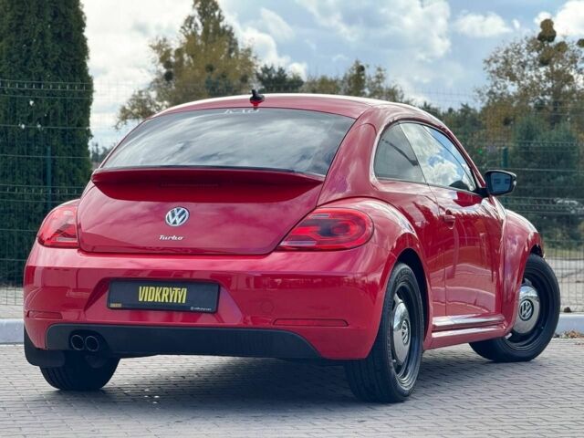 Фольксваген Бітл 2016 у Києві на Automoto.ua Червоний Фольксваген Бітл, об'ємом двигуна 1.8 л та пробігом 126 тис. км за 11900 $, фото 22 на Automoto.ua
