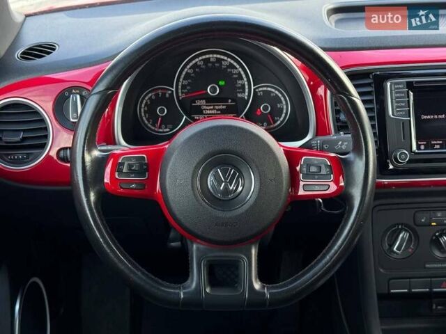 Фольксваген Бітл 2016 у Києві на Automoto.ua Червоний Фольксваген Бітл, об'ємом двигуна 1.8 л та пробігом 126 тис. км за 11900 $, фото 16 на Automoto.ua