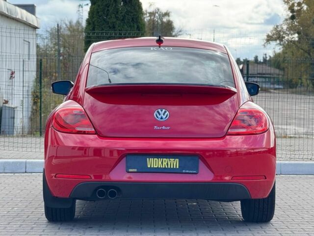 Фольксваген Бітл 2016 у Києві на Automoto.ua Червоний Фольксваген Бітл, об'ємом двигуна 1.8 л та пробігом 126 тис. км за 11900 $, фото 5 на Automoto.ua