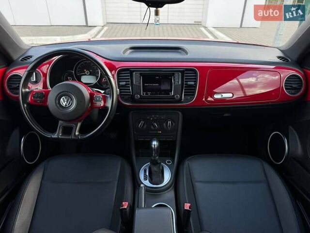 Фольксваген Бітл 2016 у Києві на Automoto.ua Червоний Фольксваген Бітл, об'ємом двигуна 1.8 л та пробігом 126 тис. км за 11900 $, фото 21 на Automoto.ua