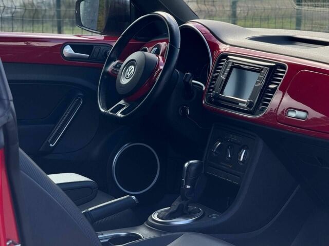 Фольксваген Бітл 2016 у Києві на Automoto.ua Червоний Фольксваген Бітл, об'ємом двигуна 1.8 л та пробігом 126 тис. км за 11900 $, фото 20 на Automoto.ua