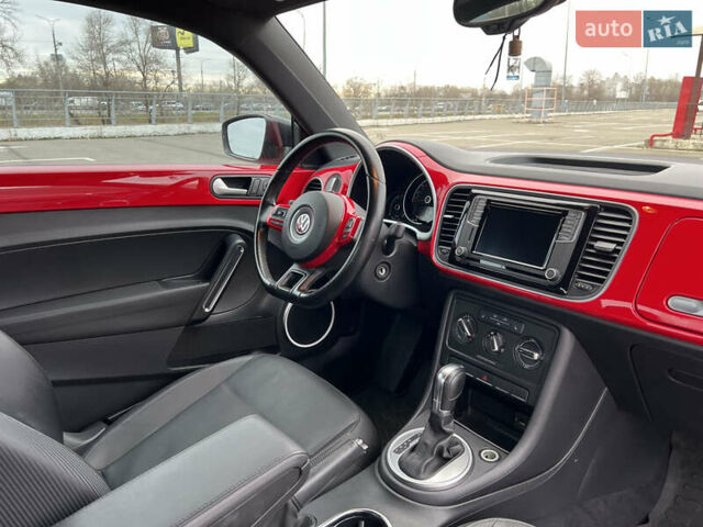 Червоний Фольксваген Бітл, об'ємом двигуна 1.8 л та пробігом 126 тис. км за 11900 $, фото 19 на Automoto.ua