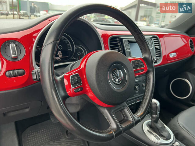 Червоний Фольксваген Бітл, об'ємом двигуна 1.8 л та пробігом 126 тис. км за 11900 $, фото 13 на Automoto.ua