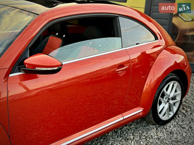 Червоний Фольксваген Бітл, об'ємом двигуна 2 л та пробігом 180 тис. км за 16999 $, фото 14 на Automoto.ua